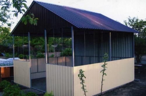 Пергола из профильной трубы. Преимущества и основные характеристики беседок из металлопрофиля