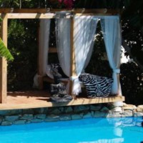 Пергола над бассейном. Навес для бассейна (20 лучших идей для дачи).