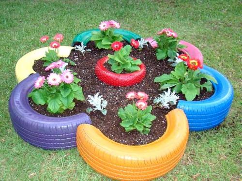 Как красиво расположить цветы на даче. Клумбы для цветов на даче своими руками – 70 лучших вариантов