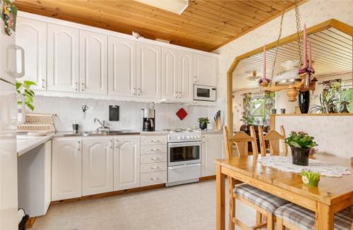 Арка между кухней и коридором. Вариации и дизайн арки