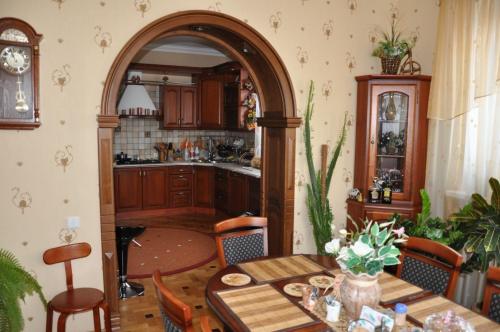 Готовая арка на кухню. Арка на кухню: 30 идей и фото реальных интерьеров