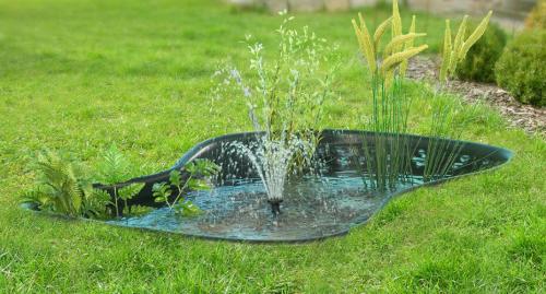 45 неожиданных способов сделать дачный фонтан своими руками. Фонтанчик на даче своими руками. Делаем из подручных материалов.