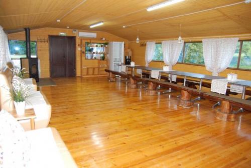 Закрытая беседка своими руками из дерева. Закрытые беседки: идеи обустройства и варианты дизайна. 130 фото лучших вариантов беседок и нюансы их применения в ландшафтном дизайне