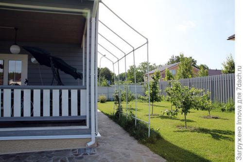 Опора для цветов из пластиковых труб. Опора для вьющихся растений из труб ПВХ