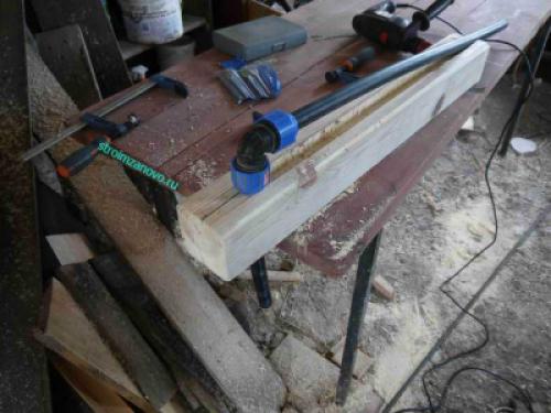 Как украсить колонку во дворе. Декорирование водоразборной колонки