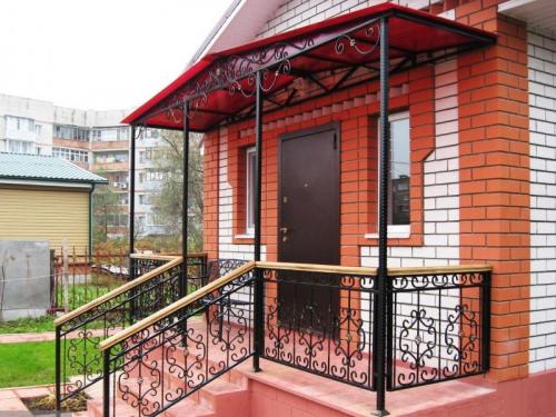 Навес во дворе частного дома своими руками. Навесы, пристроенные к дому