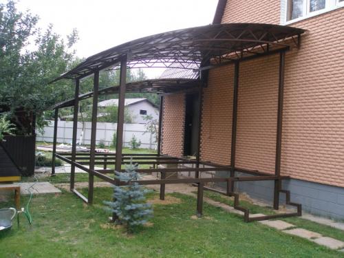 Красивые навесы во дворе частного дома своими руками. Навесы из поликарбоната — самостоятельное изготовление и особенности проектирования (100 фото)