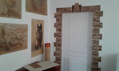 Отделка дверного проема без двери доборами. С чего начать