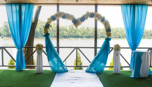 Арка на свадьбу из цветов. Свадебная арка: 73 фото лучших вариантов дизайна для идеальной совремненой свадьбы 31 Арка на свадьбу из цветов. Свадебная арка: 73 фото лучших вариантов дизайна для идеальной совремненой свадьбы 31