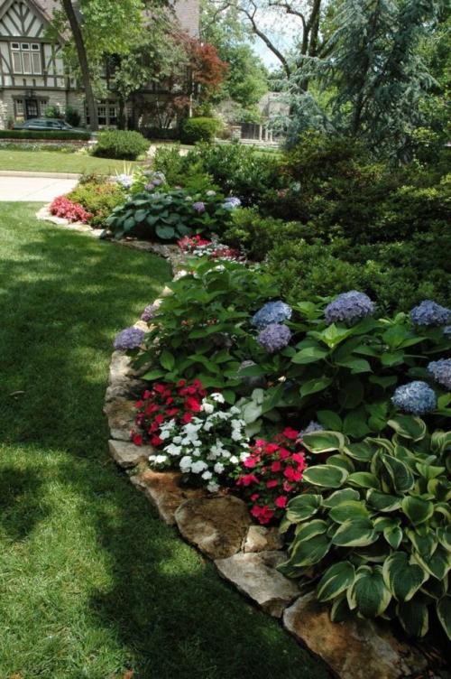 Как оформить тенистые места в саду. Цветники, как вариант оформления притененных мест регулярного сада