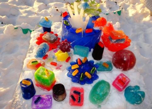 12 идей декора сада к Новому году. Новый год во дворе: как красиво украсить двор своими руками!