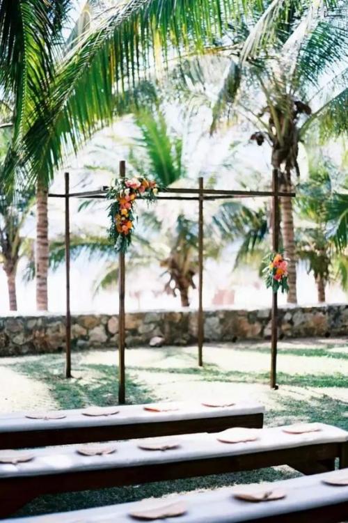 Свадебная арка своими руками форум. Свадебная арка: 30 идей, как украсить арку из дерева