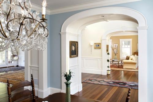 Монтаж арки из МДФ в дверной проем. Типовая конструкция 27 Монтаж арки из МДФ в дверной проем. Типовая конструкция 27